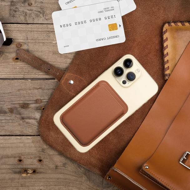 Portfel magnetyczny na karty LEATHER MAG WALLET kompatybilny z MagSafe  brązowy