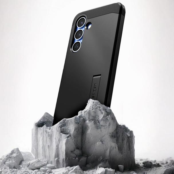 SPIGEN futerał TOUGH ARMOR kompatybilny z MagSafe do SAMSUNG S25 Plus black