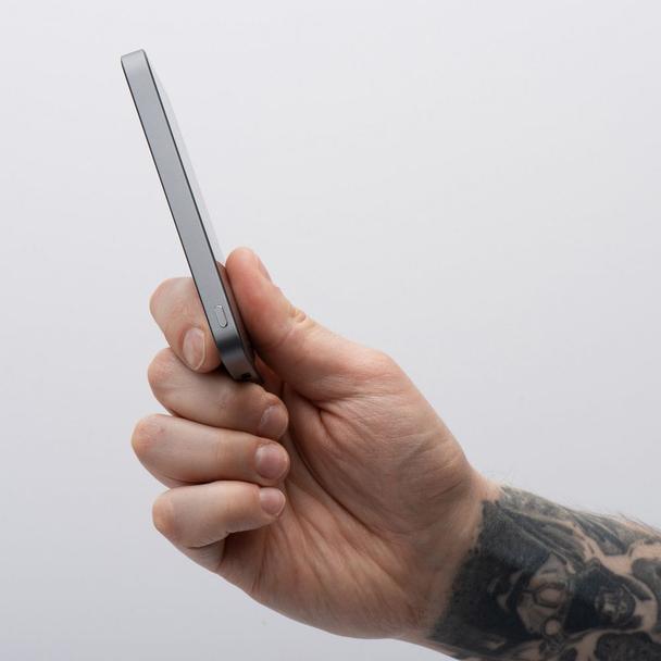 Powerbank zgodny z MagSafe Forcell F-Energy SuperSlim F5K8 QC4.0 PD3.0 15W 5000 mAh szary 0INT