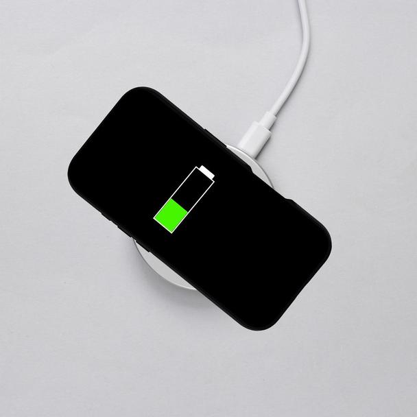 ROAR futerał RAINBOW BUMPER kompatybilny z MagSafe do IPHONE 15 czarny