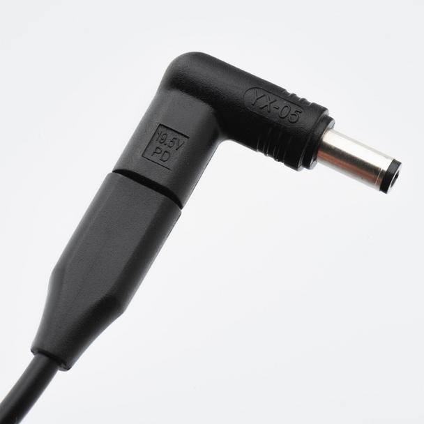 Uniwersalny zasilacz do laptopa 65W Forcell F-Energy USB C + 6 końcówek E856 czarny