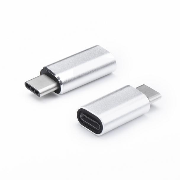 Adapter Lightning (żeński) do Typ C (męski) srebrny