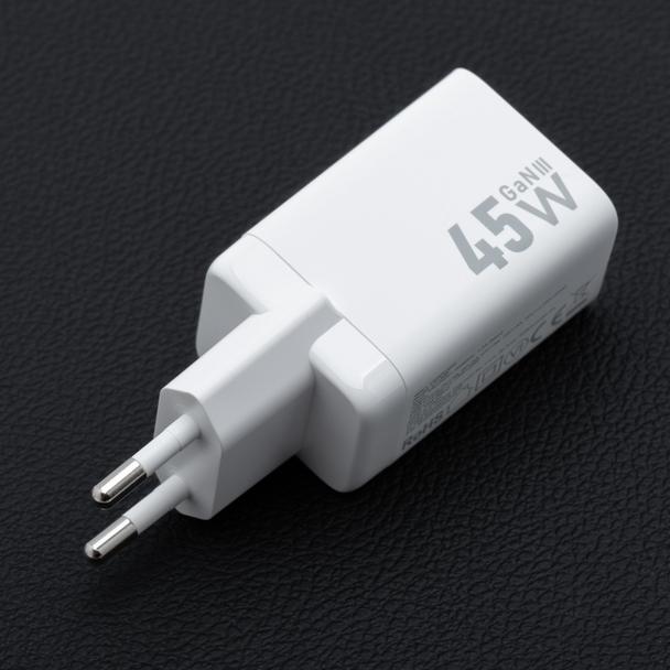 Ładowarka sieciowa do telefonu Forcell F-Energy Mini GaN III USB C + USB A PD QC4.0 45W VT-36 biała