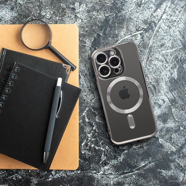Futerał do iPhone 17 PRO Electro Mag Cover zgodny z MagSafe tytanowy szary