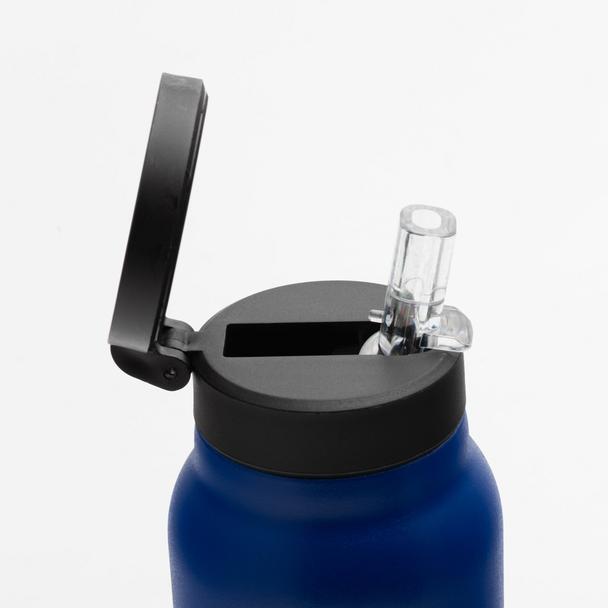 Butelka / bidon na wodę metal z uchwytem kompatybilnym z Magsafe 750ml niebieski