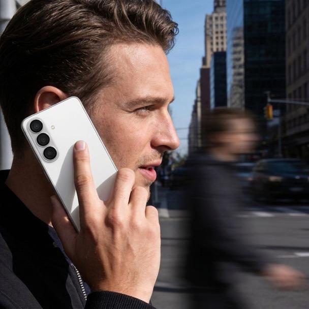 Szkło hartowane na aparat AR+AF Full Metal do SAMSUNG S26 srebrne
