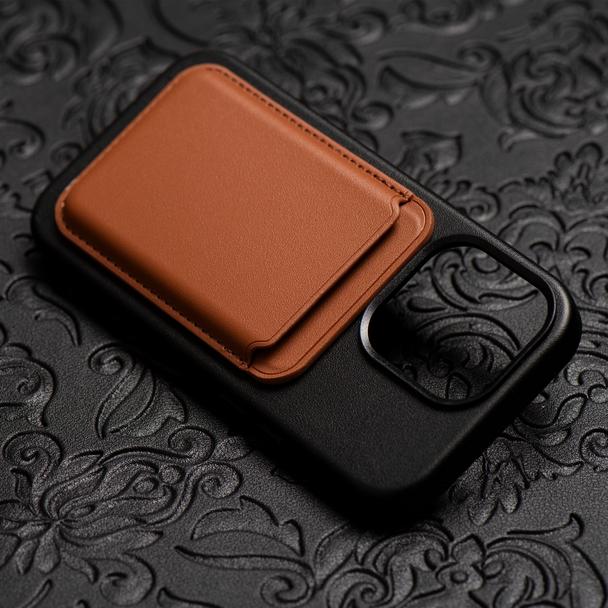 Portfel magnetyczny na karty LEATHER MAG WALLET kompatybilny z MagSafe  brązowy