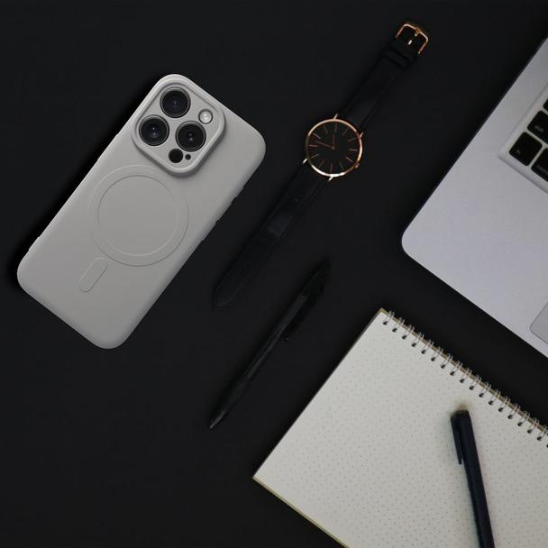 Futerał do Samsung A57 Silicone Mag Cover zgodny z MagSafe tytanowy szary