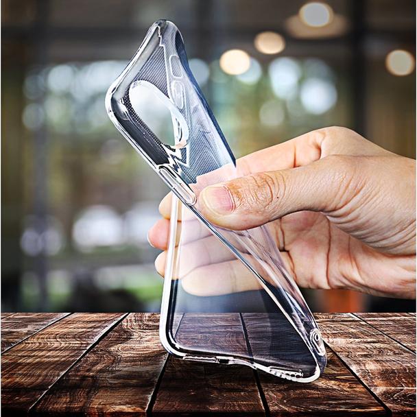 Futerał do iPhone XR Clear Case 2 mm Box transparentny