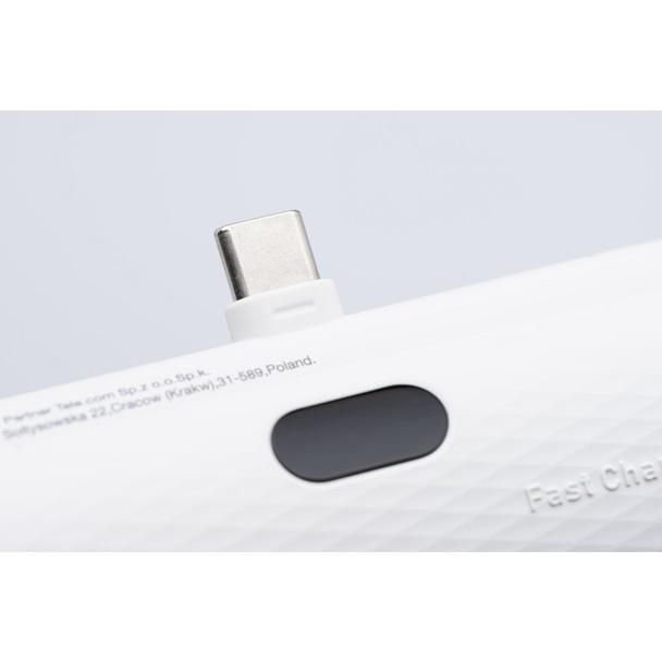 Powerbank Forcell F-Energy Power Plug F5K3 PD 20W 5000 mAh z wbudowanym złączem USB C biały