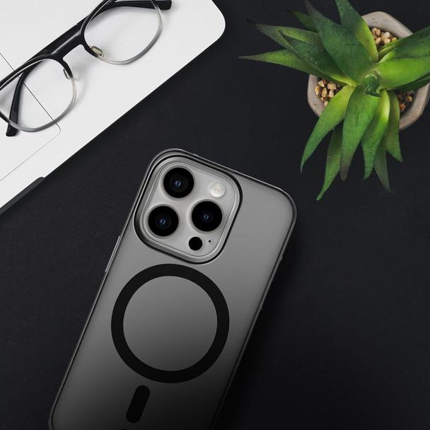 Etui na iPhone 16 PLUS Forcell F-Protect Levels Dual Layer 4D technology zgodne z MagSafe Military Drop-Test smoky black