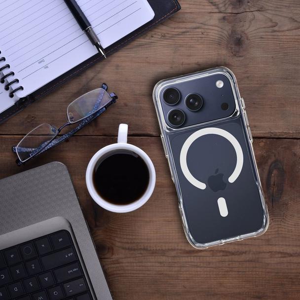 ROAR futerał SLIM DEFENDER kompatybilny z MagSafe do IPHONE 15 transparentny