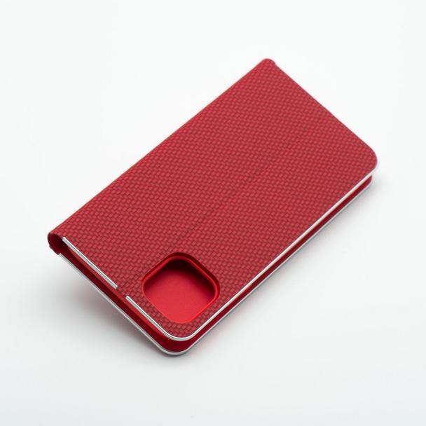 Etui z klapką na iPhone 16 PRO Luna Book Carbon czerwone