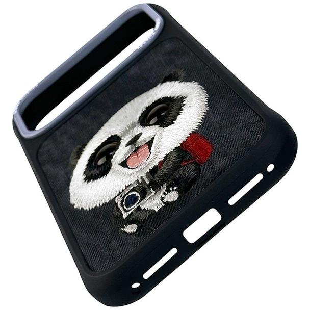 NIMMY futerał BIG EYED GIANT PANDA do IPHONE 18 Pro/17 Pro czarny