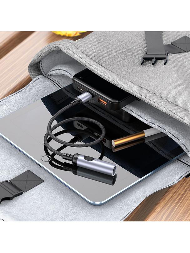 Adapter USB C do zapalniczka samochodowa Hoco 0,3 m UA30 czarny