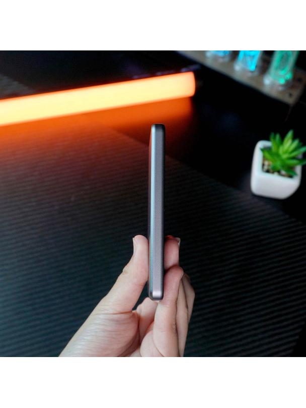 X-ONE Razor Magcharge Ultraslim (7,6mm) power bank kompatybilny z MagSafe 5000mAh