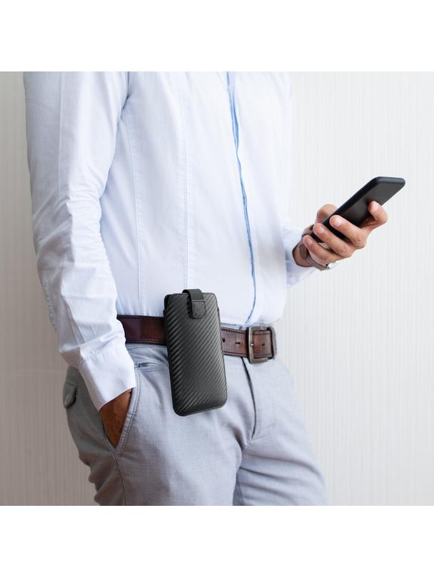 Futerał uniwersalny / wsuwka POCKET Carbon - Model 14 - do IPHONE 11 / XR