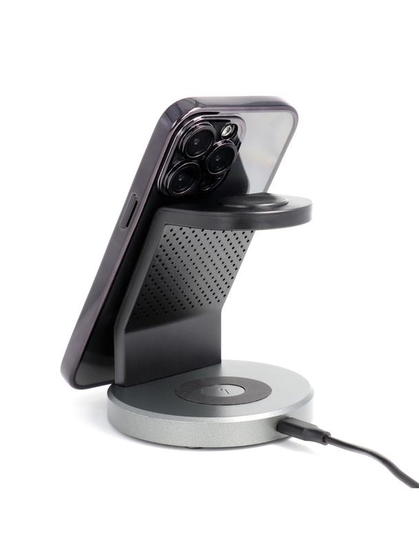 Futerał ELECTRO MAG COVER kompatybilny z MagSafe do IPHONE 11 czarny