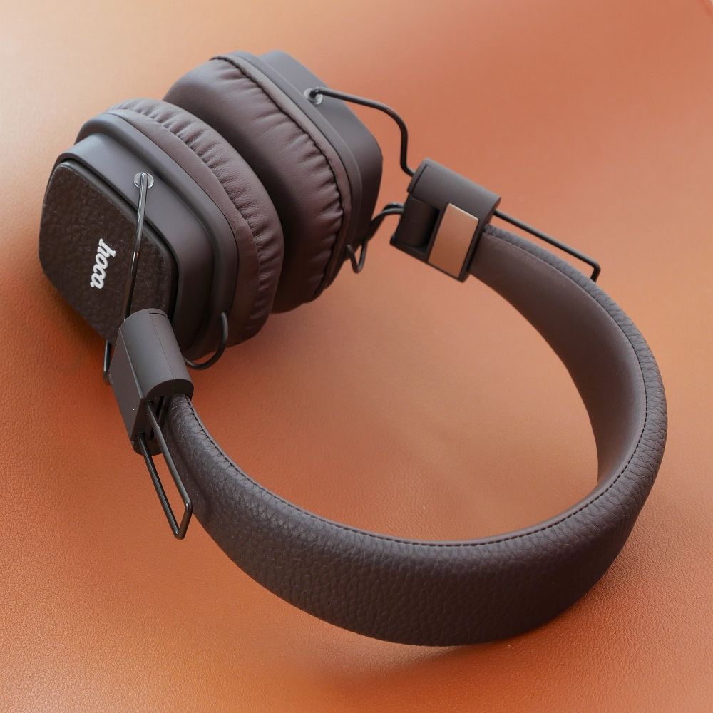 Wireless headphones Hoco W56 brown