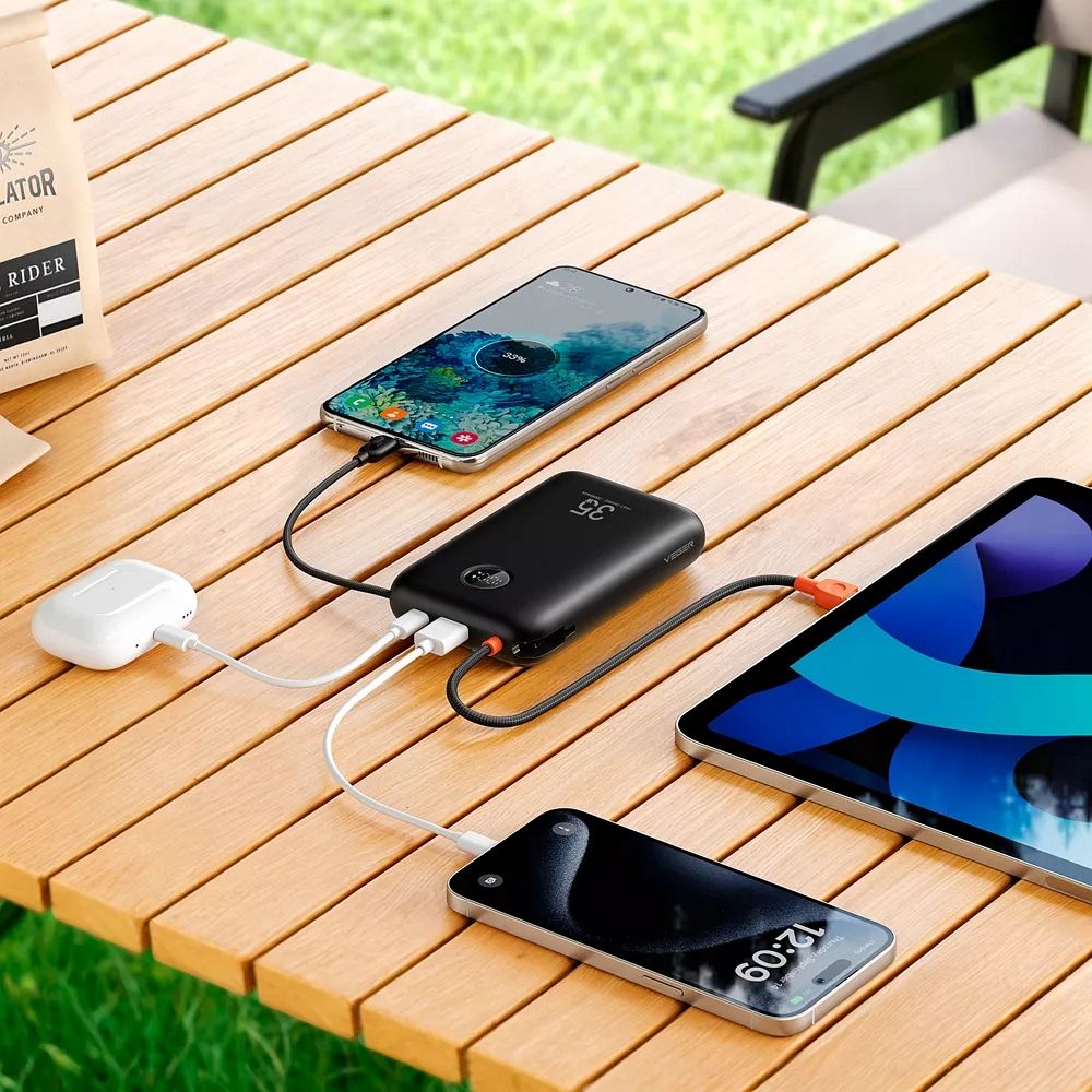 Powerbank Veger K2 (W2068) PD QC3.0 35W 20000 mAh with built-in Type C cables / Lightning black