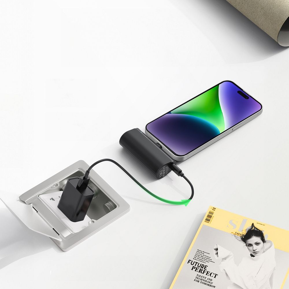 Powerbank Blue Star W0556P 2,1A 5000 mAh with a built-in connector Lightning black