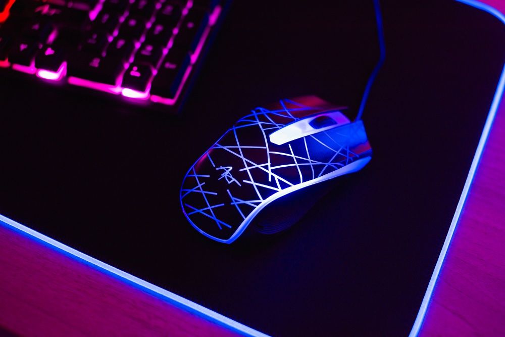 ART set wire keyboard USB A QWERTY with light + wire mouse USB A with light AK-50 black