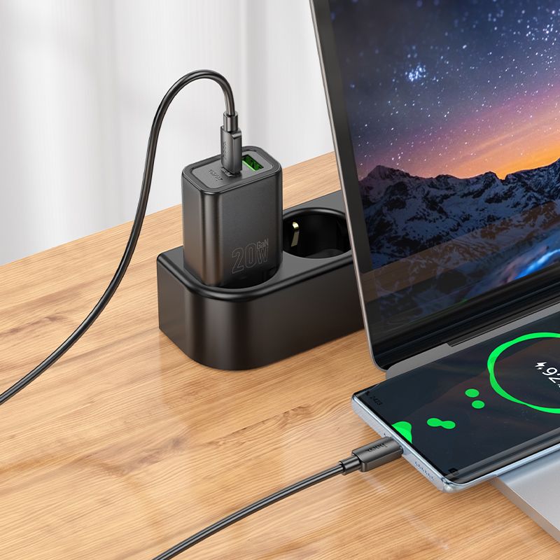 Phone charger Hoco USB A + USB C QC3.0 PD 3A 20W + cable USB C to USB C N61 black