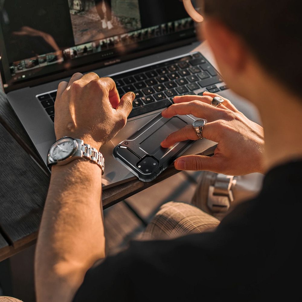 Futerał ARMOR do IPHONE 12 / 12 Pro czarny